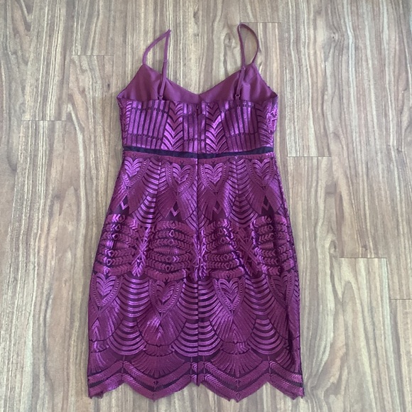 Guess Gianni Embroidered Mesh-Inset Dress Size: 4 - Picture 4 of 6